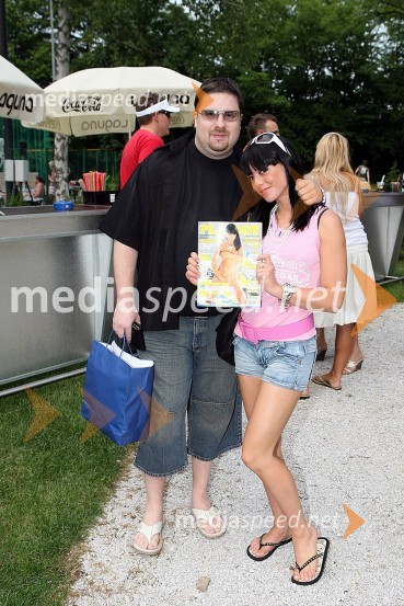 Filip Kocijančič, fotograf  in Sabina Mali, Miss Hawaiian Tropic 2007Otvoritev mestne plaže Laguna