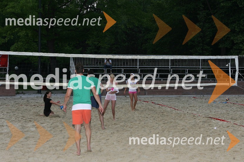 Turnir v odbojkiOtvoritev mestne plaže Laguna