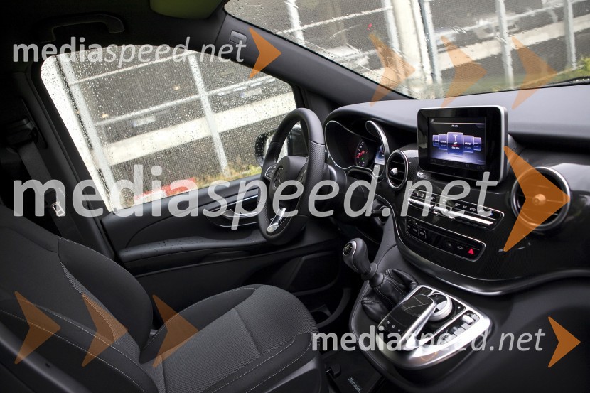 Mercedes razred VMercedes Benz predstavlja razred V