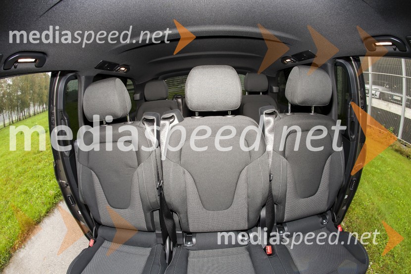 Mercedes razred VMercedes Benz predstavlja razred V