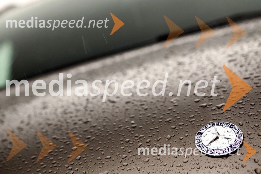 Mercedes razred VMercedes Benz predstavlja razred V