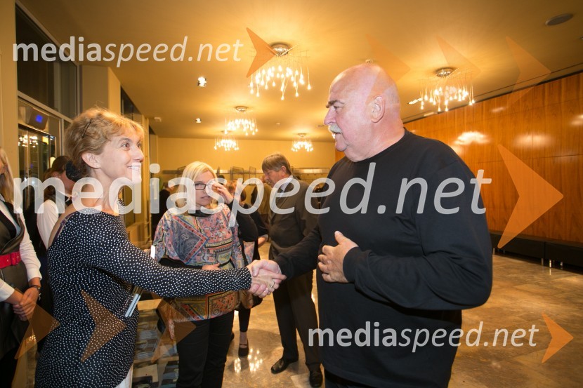  Barbara Hieng Samobor, direktorica MGL;  Peter GombačZlata čeveljčka, premiera predstave
