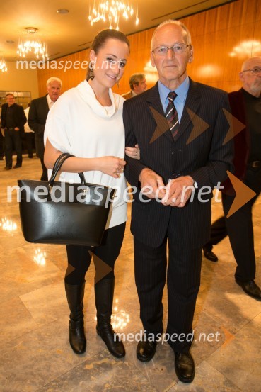  Maša  Cerar;  Miroslav Cerar, nekdanji gimnastičar Zlata čeveljčka, premiera predstave