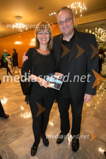  Daja Bah Koren, sodnica; mag. Boštjan Koren, direktor potniškega prometa Slovenske železniceZlata čeveljčka, premiera predstave