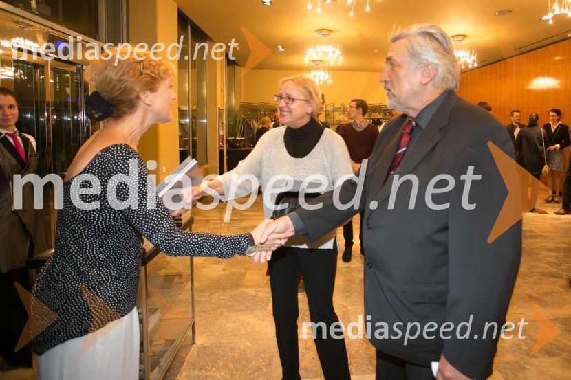  Barbara Hieng Samobor, direktorica MGL;  Tina Bitenc, odvetnica;  Andrej  Pengov, Radio KaosZlata čeveljčka, premiera predstave