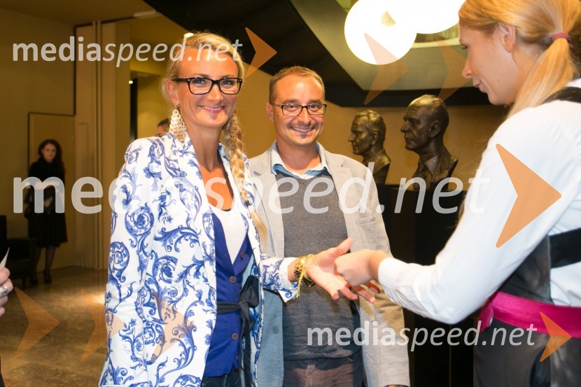  Janja Horvat, Group 22;  Boris Kaučič, MOLZlata čeveljčka, premiera predstave