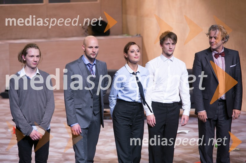  Gregor Prah, igralec;  Jaka Lah, igralec;  Anja Drnovšek, igralka;  Jernej Gašperin, igralec MGL;  Milan Štefe, igralecZlata čeveljčka, premiera predstave