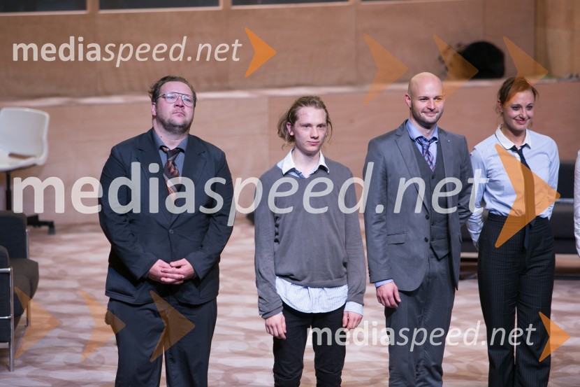  Primož Pirnat, Igralec;  Gregor Prah, igralec;  Jaka Lah, igralec;  Anja Drnovšek, igralkaZlata čeveljčka, premiera predstave