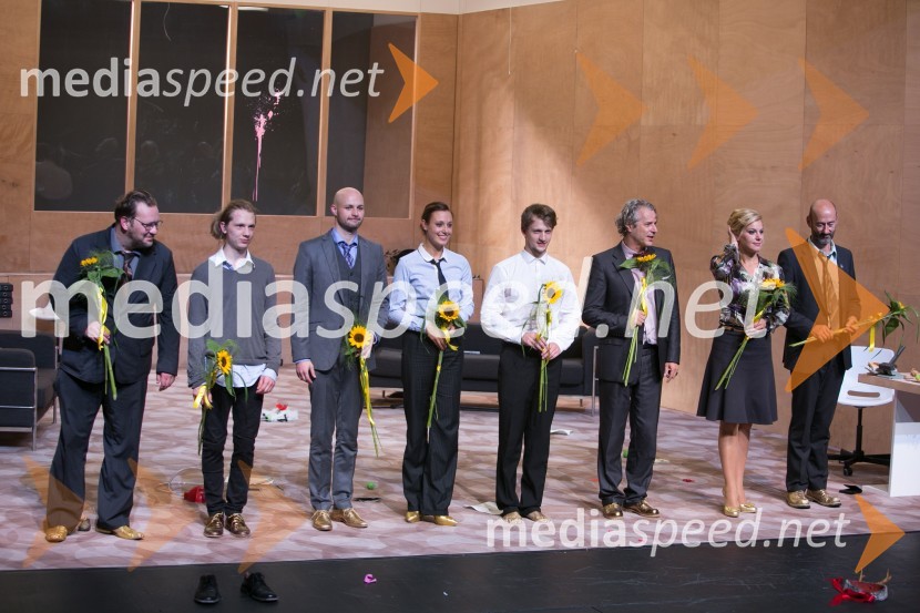  Primož Pirnat, Igralec;  Gregor Prah, igralec;  Jaka Lah, igralec;  Anja Drnovšek, igralka;  Jernej Gašperin, igralec MGL;  Milan Štefe, igralec;  Karin Komljanec, igralka;  Boris  Ostan, igralecZlata čeveljčka, premiera predstave