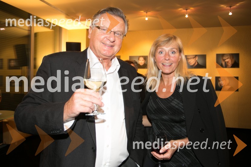  Dušan Mlakar, režiser;  Judita Zidar, igralkaZlata čeveljčka, premiera predstave