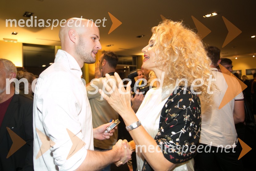  Jaka Lah, igralec;  Tanja Dimitrievska, igralkaZlata čeveljčka, premiera predstave