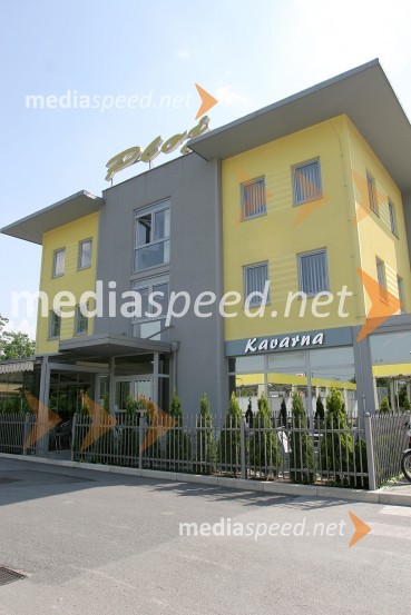 Kavarna PlojMariborske kavarne