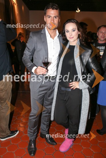  David Urankar, televizijski voditelj, maneken;  Blažka Müller, voditeljicaSlovenska popevka 2014