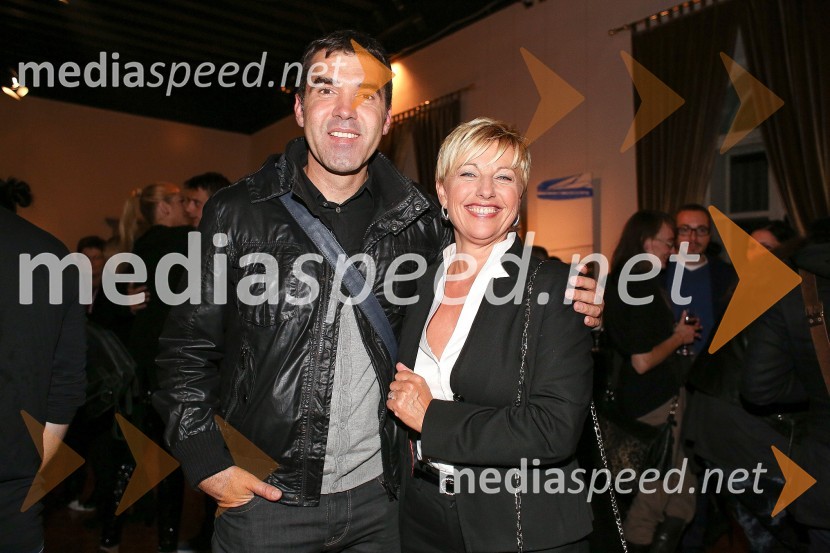  Mario Galunič, voditelj; dr. Rosvita Pesek, voditeljicaSlovenska popevka 2014