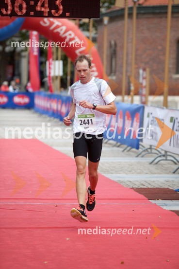  Boštjan Cipot, tekač (2441)5. Eko maraton Maribor