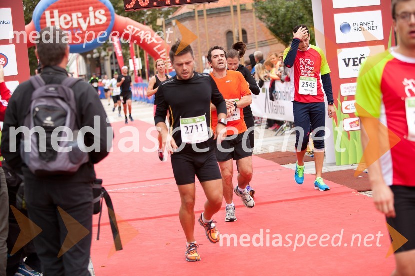  Dejan Pevolšek, tekač (2711);  Aleksandar Pešovski, tekač (2545)5. Eko maraton Maribor