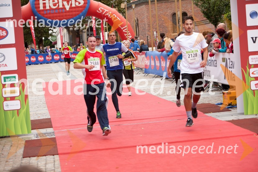  Jure Lapuh, tekač (2588) ;  Dejan Koprivnik, tekač (2740);  Martin Hostnik, tekač (2128)5. Eko maraton Maribor