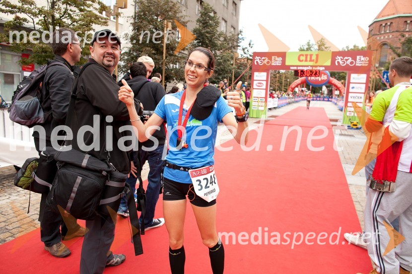  Maja Peperko, 2. mesto v teku na 21 km (3248)5. Eko maraton Maribor
