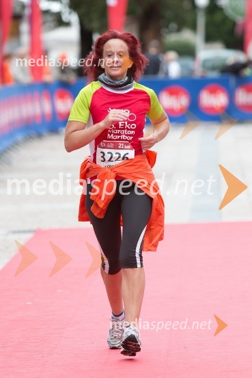  Zdenka Serušnik, tekačica (3226)5. Eko maraton Maribor