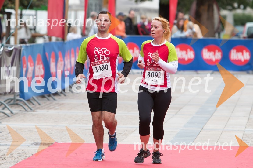  Miha Dajčman, tekač (3490);  Tamara Pišek, tekačica (3092)5. Eko maraton Maribor