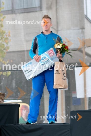  Matej Fujs, 3. mesto v teku na 21 km (3250)5. Eko maraton Maribor