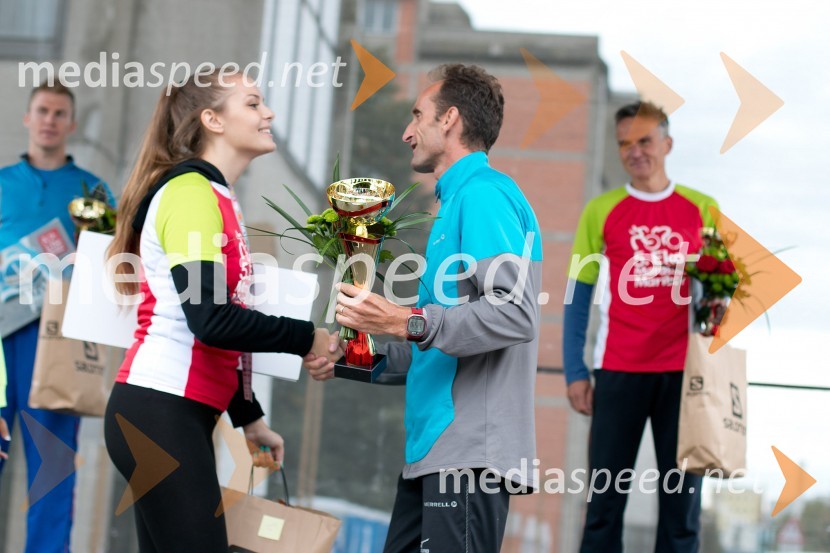  Roman Kejžar, atlet, zmagovalec teka na 21 km (3160)5. Eko maraton Maribor