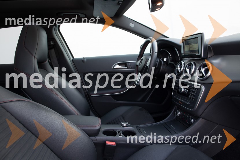 Mercedes-Benz GLA 220 CDI 4Matic, notranjostMercedes-Benz GLA 220 CDI 4Matic, mediaspeed test