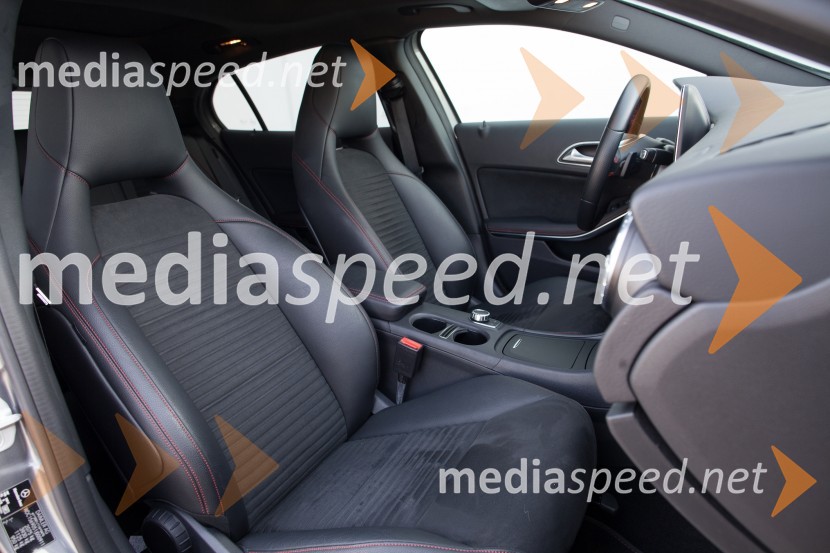 Mercedes-Benz GLA 220 CDI 4Matic, udobni sedeži z dovolj bočnega oprijemaMercedes-Benz GLA 220 CDI 4Matic, mediaspeed test