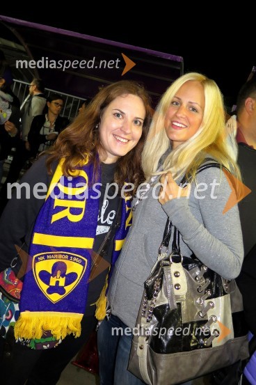  Karmen Semler, Zavarovalnica Maribor;  Anja Kolšek, pravnicaNK Maribor : Sporting FC, prva tekma Lige prvakov