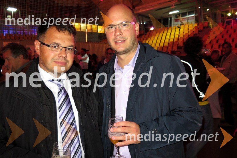  Jure Struc, direktor ČZP Večer;  Jernej Smisl, vodja korporativnega marketinga in vodja odnosov z javnostmi za Skupino LaškoNK Maribor : Sporting FC, prva tekma Lige prvakov