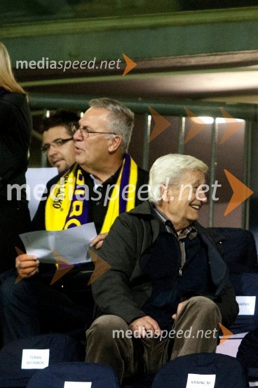  Milan Razdevšek, nekdanji direktor Zavoda za turizem Maribor;  Rudi  Turk, dr. med. in nekdanji predsednik NK MariborNK Maribor : Sporting FC, prva tekma Lige prvakov