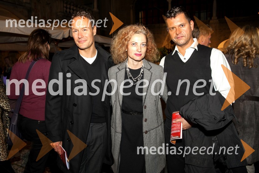  Saša Kranjc, novinar;  Hermina Kovačič, svetovalka za odnose z javnostmi, Festival Ljubljana;  ... Cvetje v jeseni, premiera muzikala