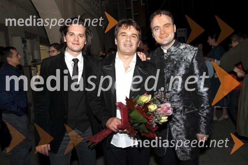  Anže Rozman;  Matjaž Vlašič, glasbenik;  Simon Dvoršak, dirigentCvetje v jeseni, premiera muzikala