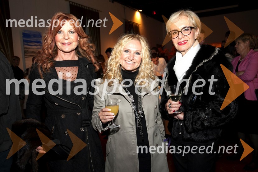  Darja Kuhar Kotnik, soustanoviteljica in podpredsednica Društva za zdravje naroda;  Nuša Derenda, pevka;  Metka  Premerl, slavistkaCvetje v jeseni, premiera muzikala