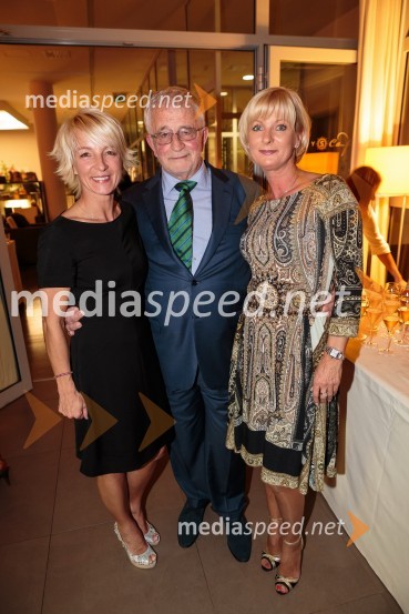  Nežka Poljanšek, fizioterapevtka; dr. Peter  Čeferin, pravnik;  Sonja Poljanšek Škrabec, lastnica Welness centra SunnySunny Studio z Nežko Poljanšek novim izzivom naproti