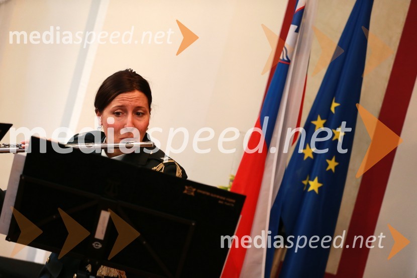 Oblaki so rdeči, otvoritev razstave