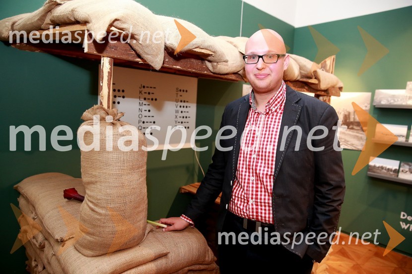  Gregor Antoličič, Zgodovinski inštitut Milka Kosa ZRC SAZUOblaki so rdeči, otvoritev razstave