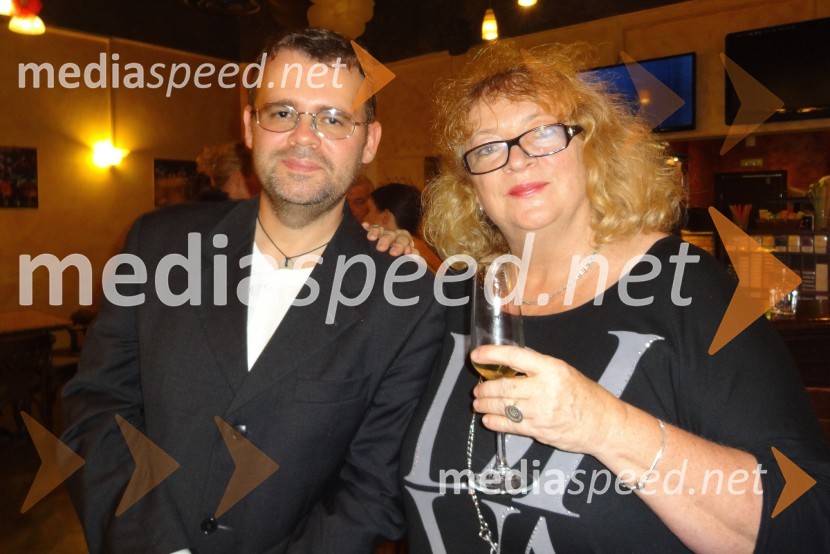  Alan Kavčič, predstavnik za odnose z javnostmi SNG Maribor;  Alenka Cilenšek, igralkaRihard III. + II., gostovanje drame v SNG Maribor