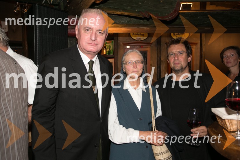 Peter Mlakar, filozof; dr. Snežna Večko;  Roman Uranjek, slikarAndrej Šifrer, promocija novega albuma Srce in razum