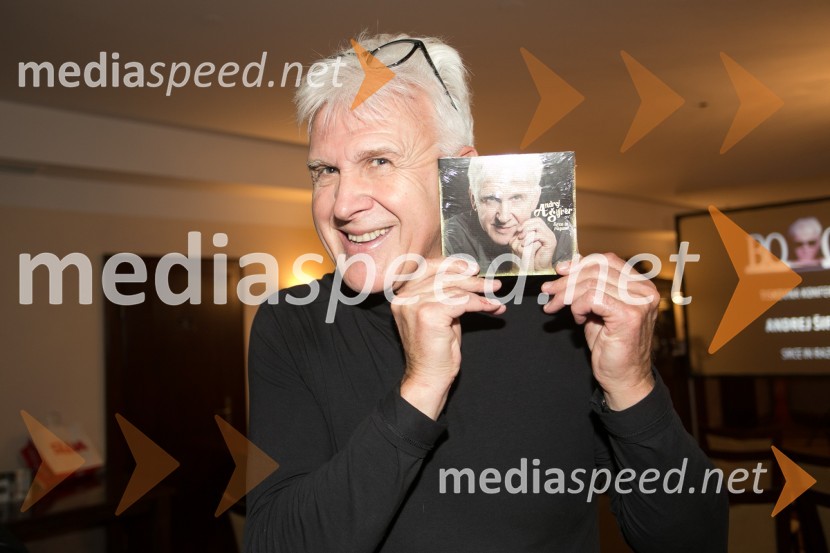  Andrej Šifrer, glasbenikAndrej Šifrer, promocija novega albuma Srce in razum