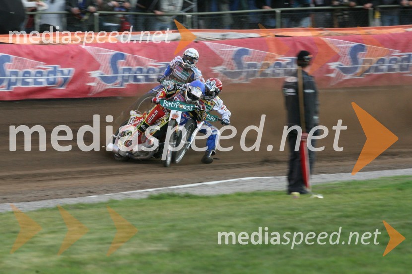 Padec Nickija Pedersena, Bjarneta Pedersena in Wieslawa JagusaSPEEDWAY GRAND PRIX, VN Švedske 2007, padec Nickija Pedersena, Bjarneta Pedersena in Wieslawa Jagusa