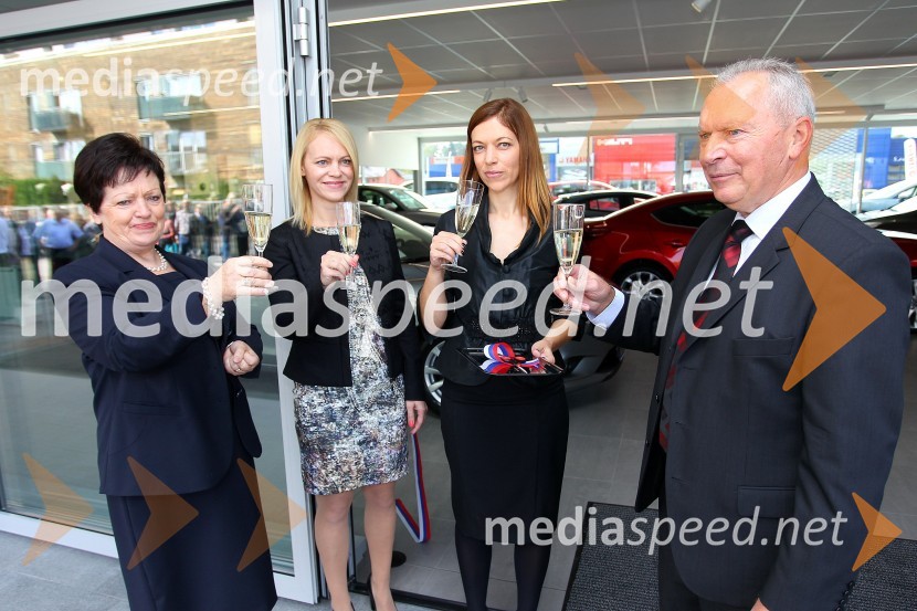  Majda Ferk, direktorica, Avtohiša Ferk;  ... ;  Andreja Šilec Ferk, marketing, Avtohiša Ferk;  ... Avtohiša Ferk, novi pooblaščeni prodajalec Mazde