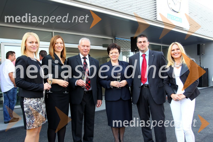  ... ;  Andreja Šilec Ferk, marketing, Avtohiša Ferk;  ... ;  Majda Ferk, direktorica, Avtohiša Ferk;  ... ;  Nuša Derenda, pevkaAvtohiša Ferk, novi pooblaščeni prodajalec Mazde