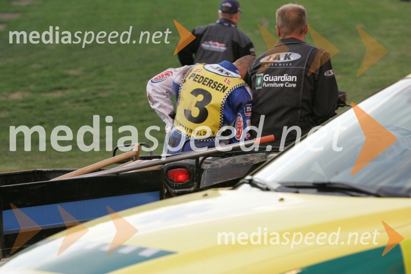 Padec Nickija Pedersena, Bjarneta Pedersena in Wieslawa JagusaSPEEDWAY GRAND PRIX, VN Švedske 2007, padec Nickija Pedersena, Bjarneta Pedersena in Wieslawa Jagusa
