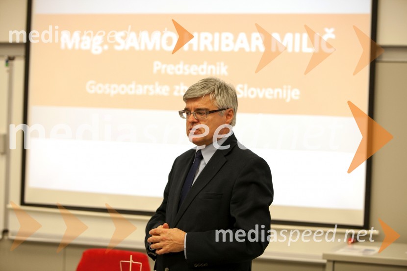  Samo Hribar Milič, predsednik in generalni direktor GZSPodpis sporazuma med Ekonomsko fakulteto Univerze v Ljubljani in Gospodarsko zbornico Slovenije