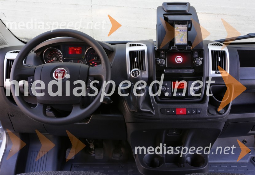 Fiat Ducato, notranjostNovi Fiat Ducato, slovenska predstavitev
