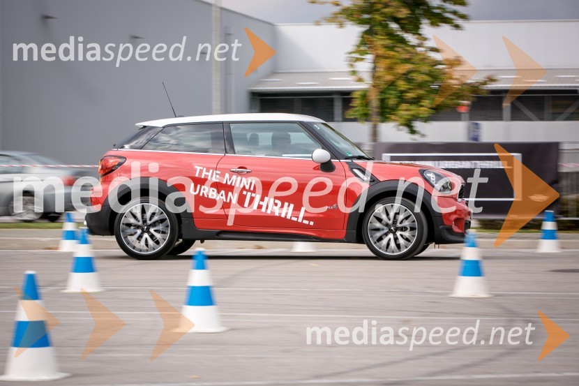 MINI Urban Thrill MINI Urban Thrill in novi petvratni MINI, slovenska predstavitev