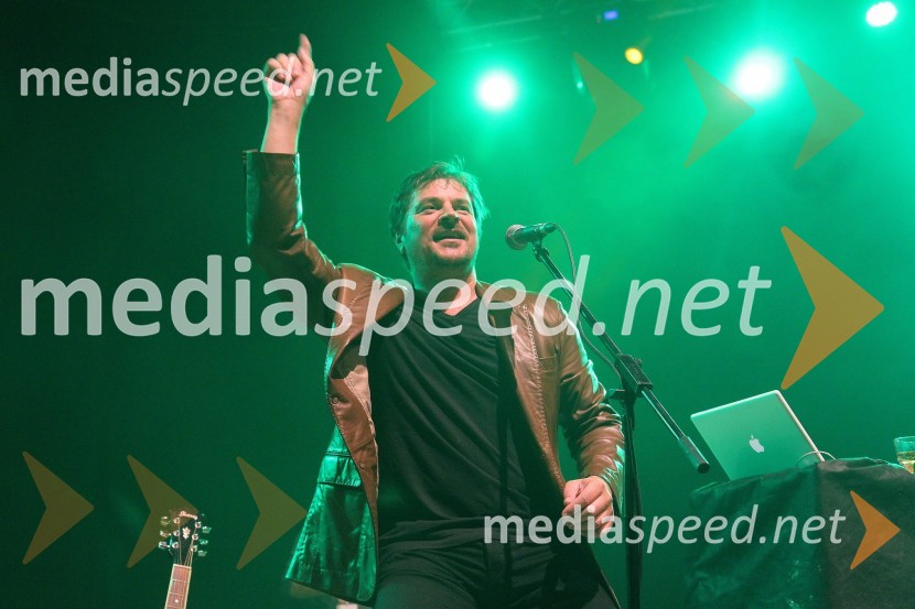  Alen Islamović, pevec40. obletnica skupine Bijelo Dugme