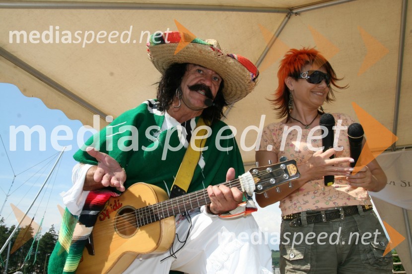 Slavc Kovačič - Spidi in Claudia, pevka
6. srečanje trojčkov na Snežnem stadionu pod Pohorjem