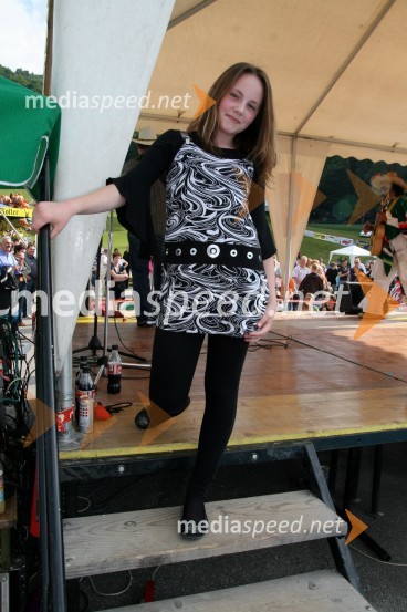 Lucija Jelušič, hrvaška pevka6. srečanje trojčkov na Snežnem stadionu pod Pohorjem